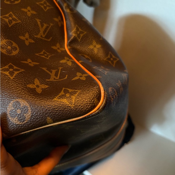 Louis Vuitton Keepall 50 - Picture 10 of 13
